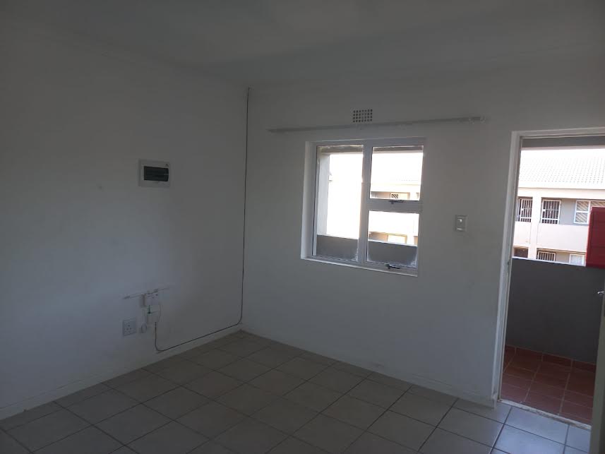 2 Bedroom Property for Sale in Silversands Western Cape